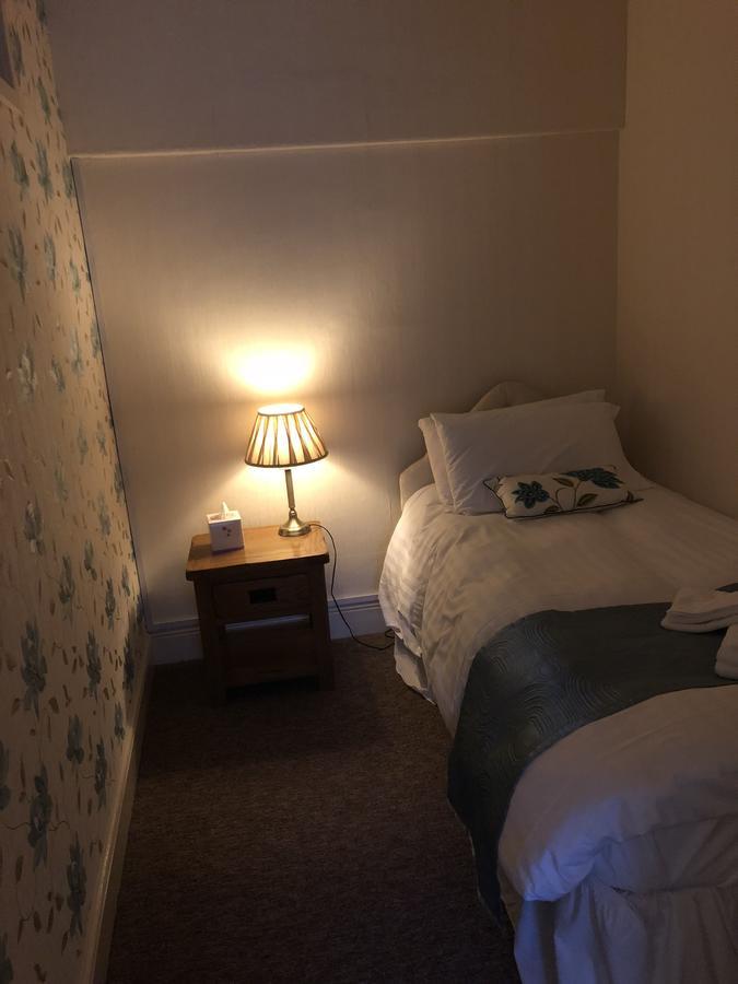 The Oakeley Arms Hotel Maentwrog ภายนอก รูปภาพ